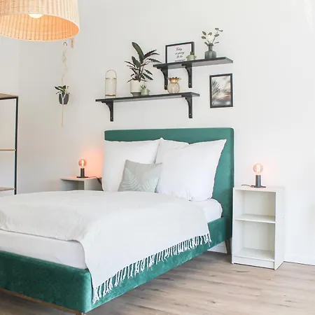 아파트 Tropical - Fuer Freunde & Familien, Stadtnah, Parkplatz, E-ladestation, Gitterbox Fuer Fahrraeder, Fitnessstudio, Digitale Gaestemappe Mit Restaurant- Und Unternehmenstipps 코블렌츠