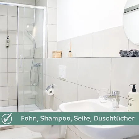 아파트 Tropical - Fuer Freunde & Familien, Stadtnah, Parkplatz, E-ladestation, Gitterbox Fuer Fahrraeder, Fitnessstudio, Digitale Gaestemappe Mit Restaurant- Und Unternehmenstipps *