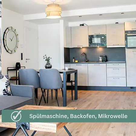 Apartamento Tropical - Fuer Freunde & Familien, Stadtnah, Parkplatz, E-ladestation, Gitterbox Fuer Fahrraeder, Fitnessstudio, Digitale Gaestemappe Mit Restaurant- Und Unternehmenstipps Coblença