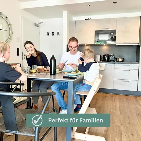 Tropical - Fuer Freunde & Familien, Stadtnah, Parkplatz, E-ladestation, Gitterbox Fuer Fahrraeder, Fitnessstudio, Digitale Gaestemappe Mit Restaurant- Und Unternehmenstipps * Coblença