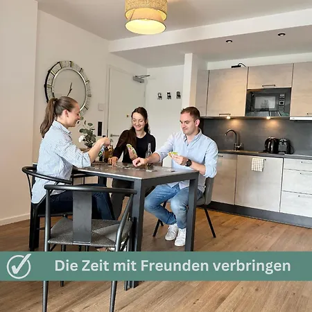 Tropical - Fuer Freunde & Familien, Stadtnah, Parkplatz, E-ladestation, Gitterbox Fuer Fahrraeder, Fitnessstudio, Digitale Gaestemappe Mit Restaurant- Und Unternehmenstipps Apartamento