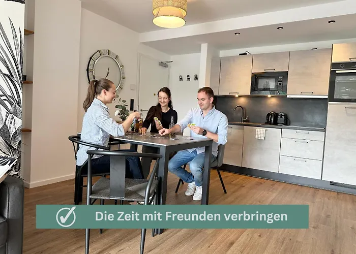 Tropical - Fuer Freunde & Familien, Stadtnah, Parkplatz, E-ladestation, Gitterbox Fuer Fahrraeder, Fitnessstudio, Digitale Gaestemappe Mit Restaurant- Und Unternehmenstipps Apartment